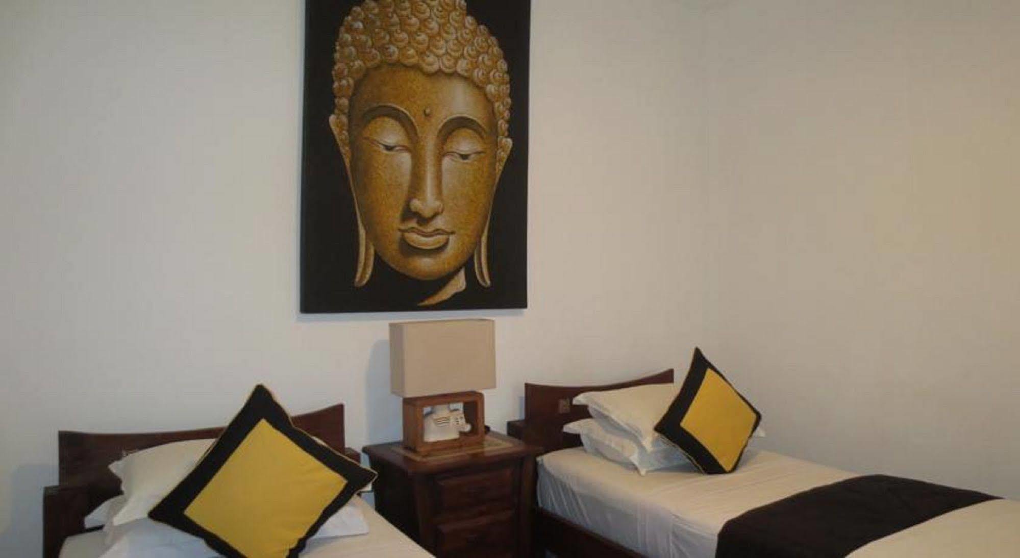 Bali Court Hotel & Apartment Legian  Exterior photo
