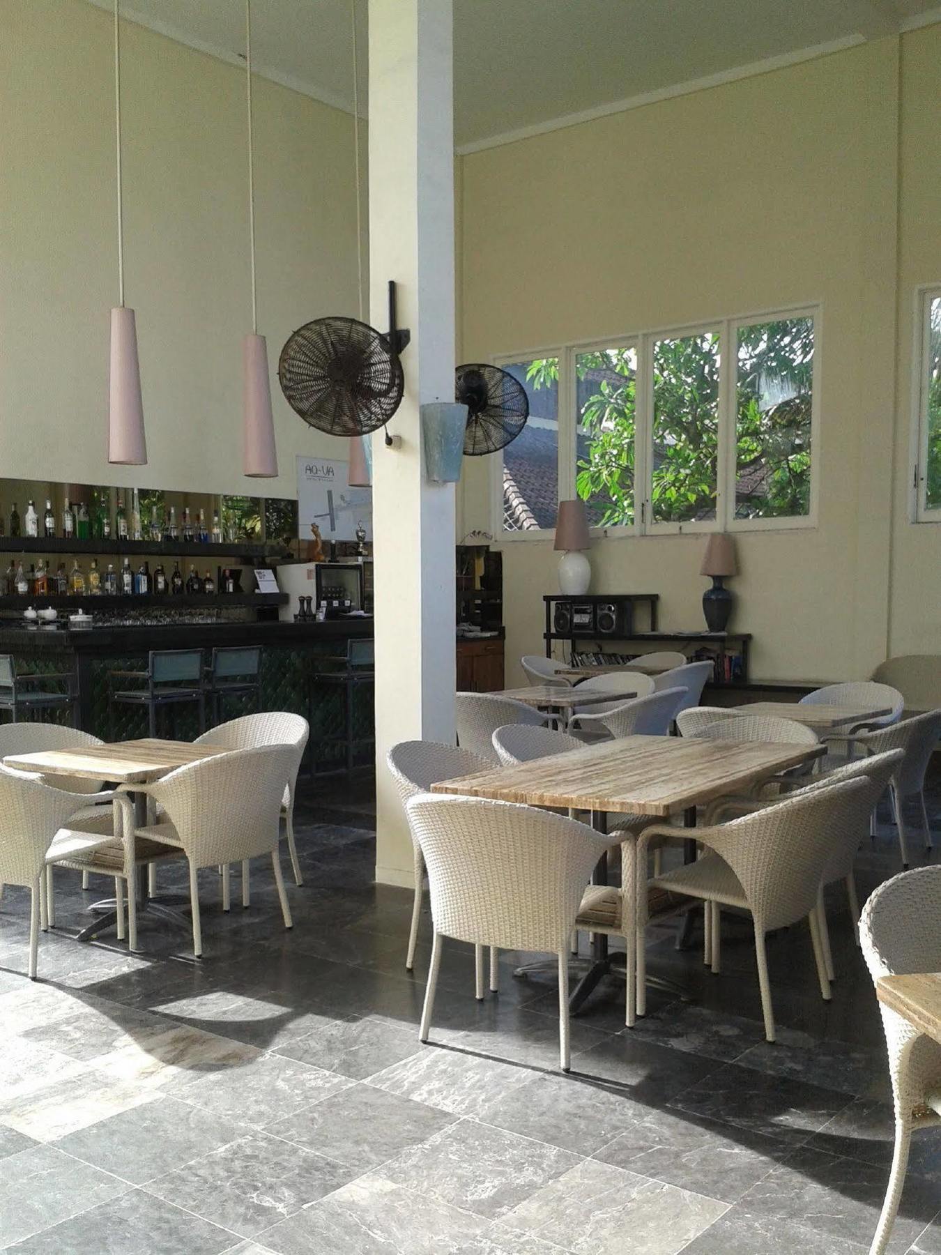 Bali Court Hotel & Apartment Legian  Exterior photo